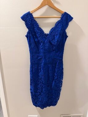 Tadashi Shoji Cobalt Lace V-Neck Midi Dress
